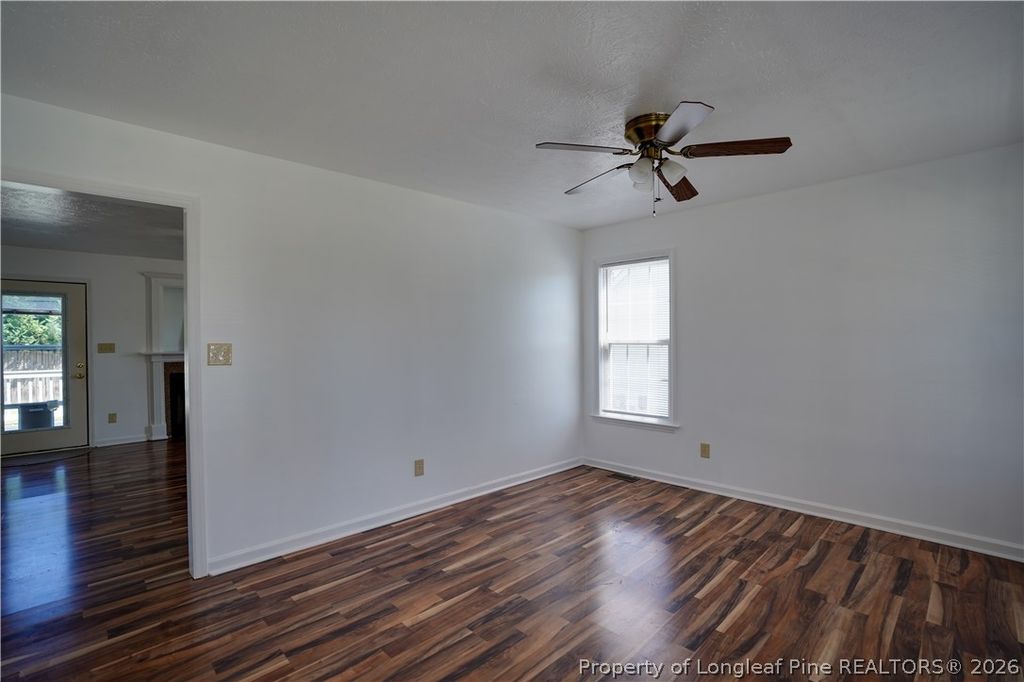 Apartment in Hope Mills - More
