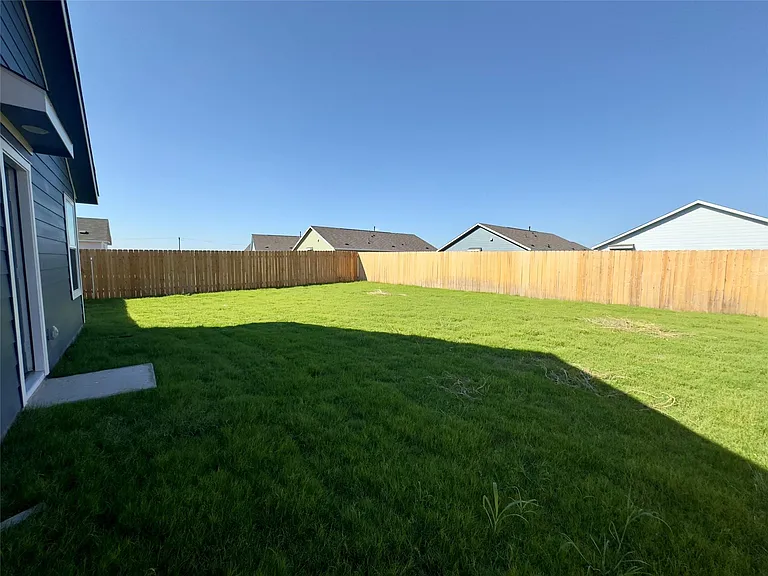 2210 Cyclone Dr — Photo 26