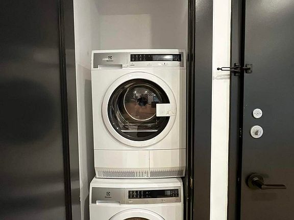 2nd image of 788 Putman Ave #1