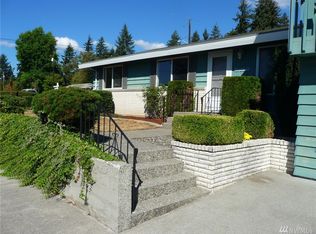 942 E Walnut St, Kent, WA 98030