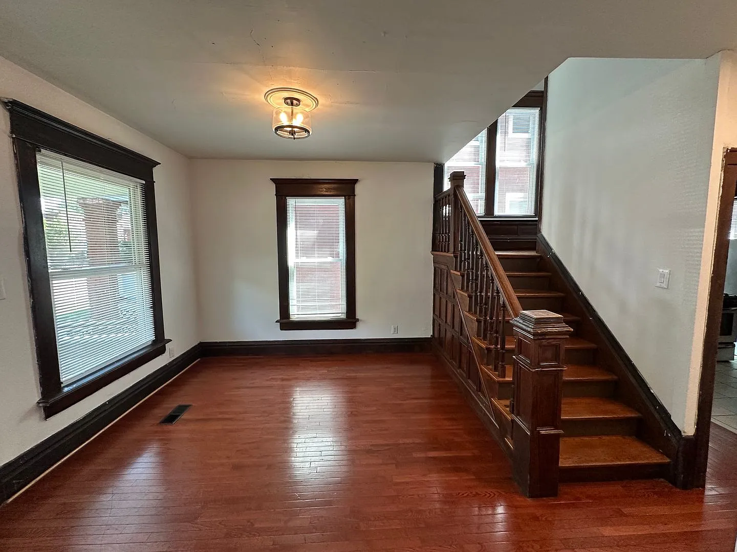 N 4th St 1837 KR — Photo 3