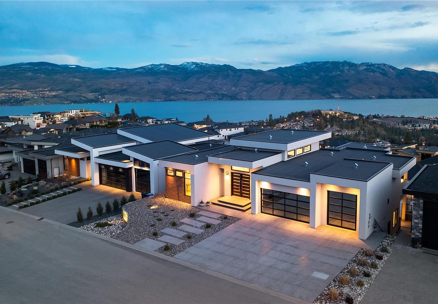 1661 Pinot Noir Dr, West Kelowna, BC V4T 3B5 Zillow