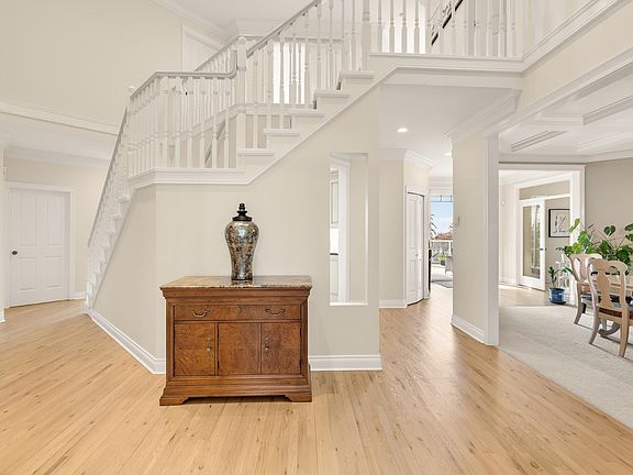 2nd image of 13518 Marine Dr
