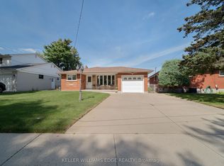 225 Nugent Dr, Hamilton, ON L8H2N5