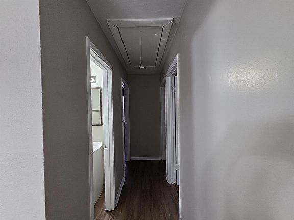 3rd image of 4535 Beacon Hill Dr