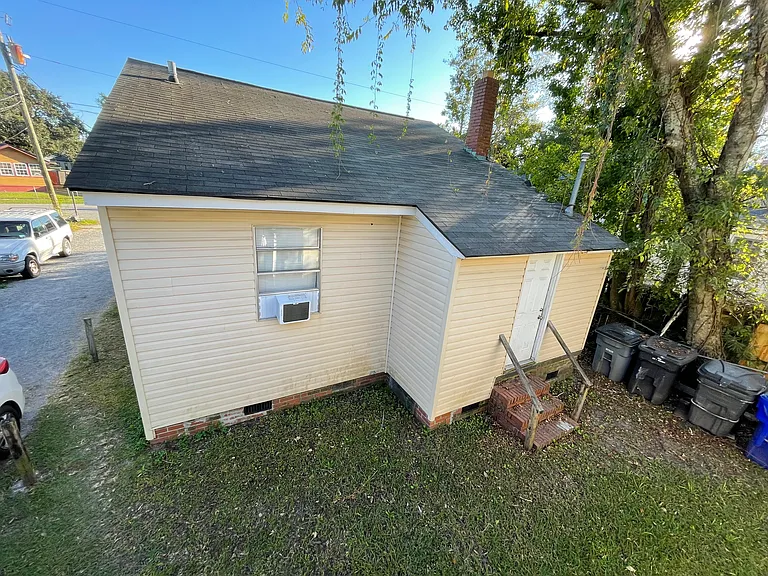 3545 Admiral Dr #4 — Photo 2