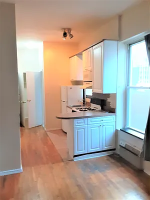 Rented by Corcoran | media 17