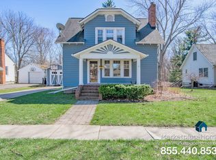 315 Riddle St, Howell, MI 48843