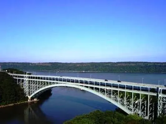 Sold by R New York | media 8