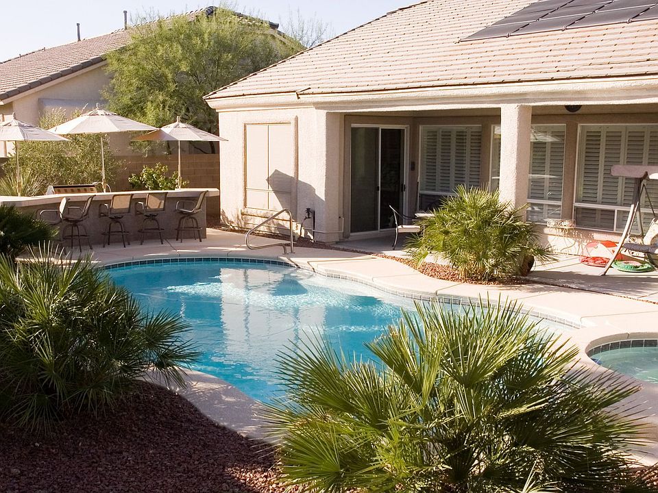 Pool - Spa - BBQ