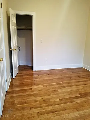 Rented by Hillel Realty Group | media 20