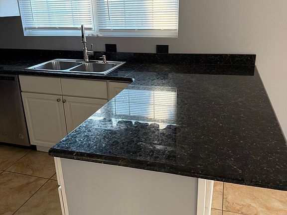 4th image of 316 N Grandview Ave #1