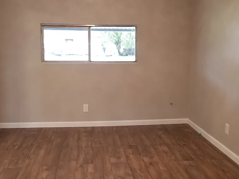10509 Sierra Dr — Photo 5