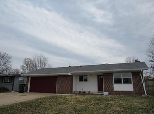 120 Granada Dr, Mannford, OK 74044