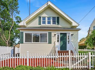 366 Suburban Ave, Fairfield, CT 06825