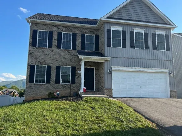 4936 Warrior Dr, Salem, VA 24153