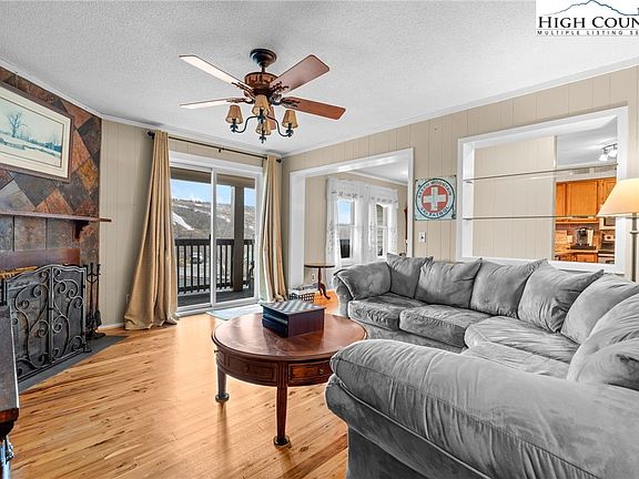5th image of 301 Pinnacle Inn Road #3219