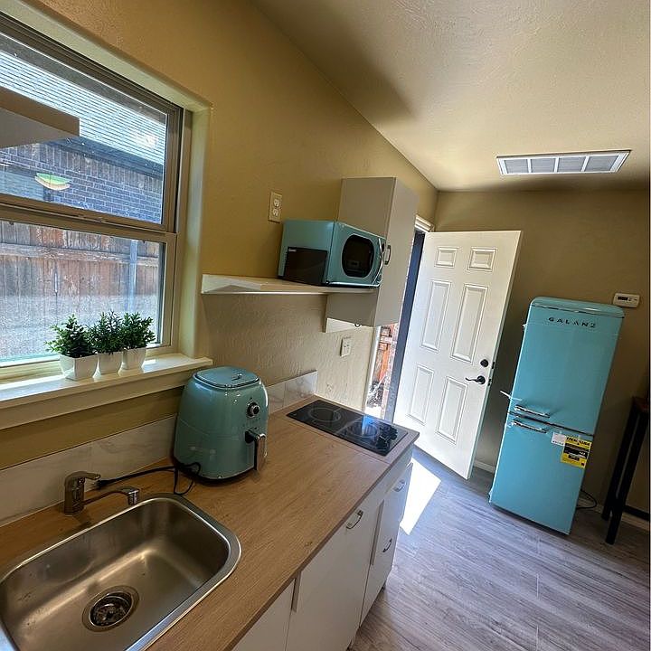 1st image of 3017 NW 191st St #1