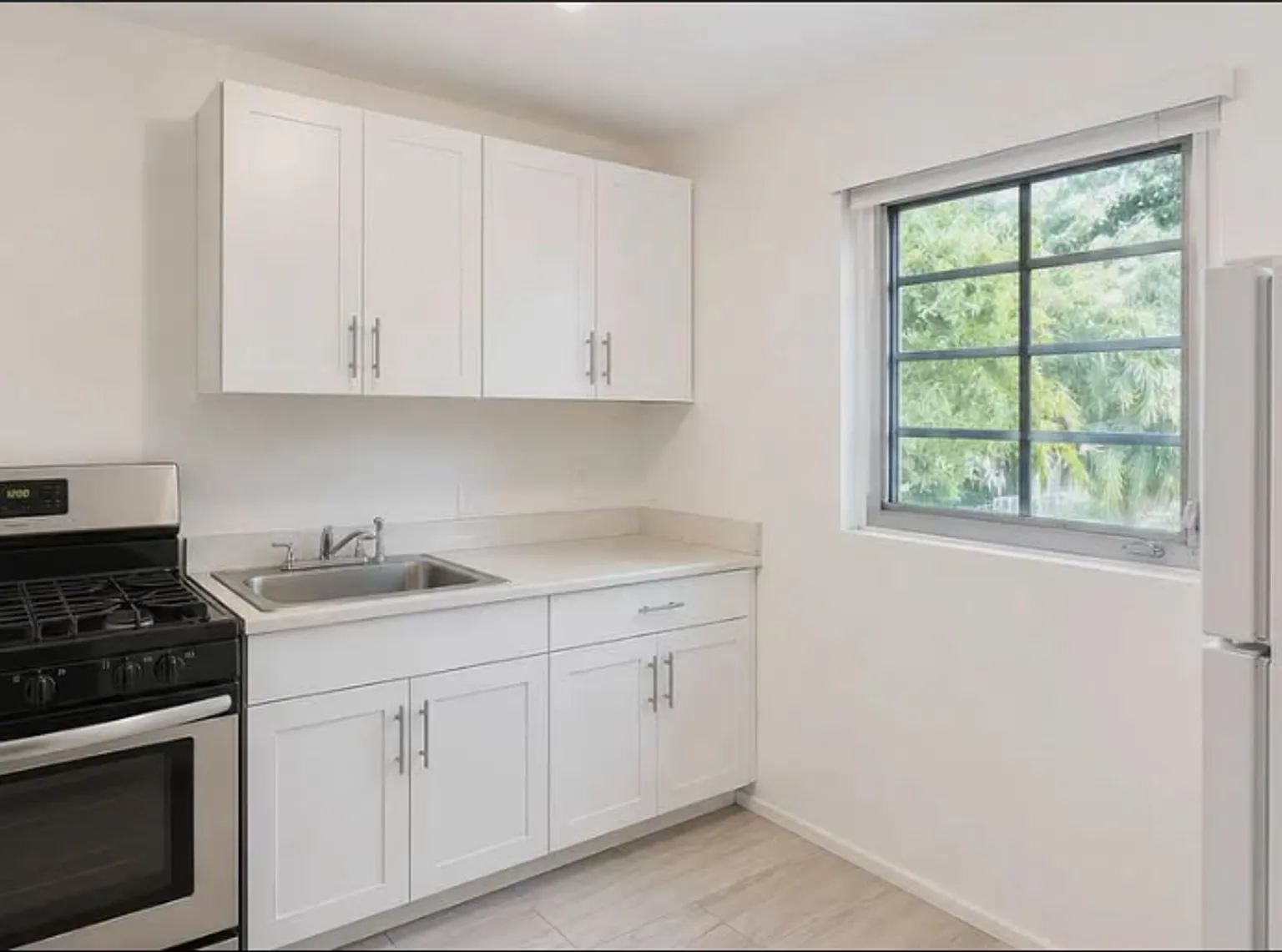 3631 Thomas Ave Miami, FL 33133 — Photo 3