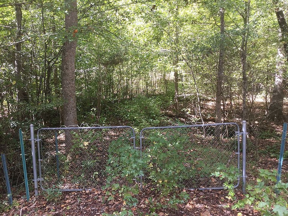1,76 acre lot in Kingswood !