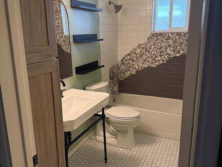 1825 E Randall Dr — Photo 13