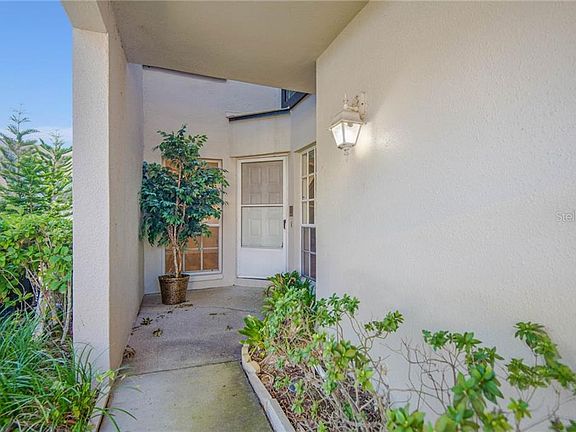 3rd image of 4220 Arborwood Ln