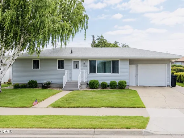 1737 N 9th St, Bismarck, ND 58501