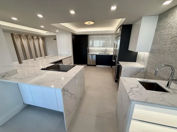 900 Bay Dr APT 524, Miami Beach, FL 33141