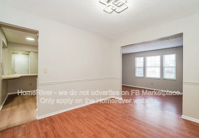 3560 Woody Way — Photo 5