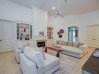 5th image of 1642 Weybridge Cir
