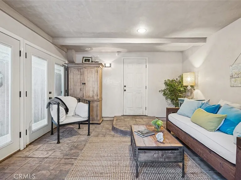 610 Marigold Ave — Photo 10