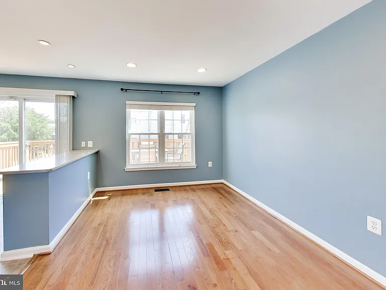 4 Earth Star Ct — Photo 7