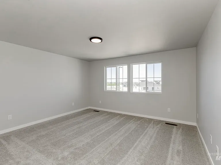 311 Chalcedony Ave — Photo 8