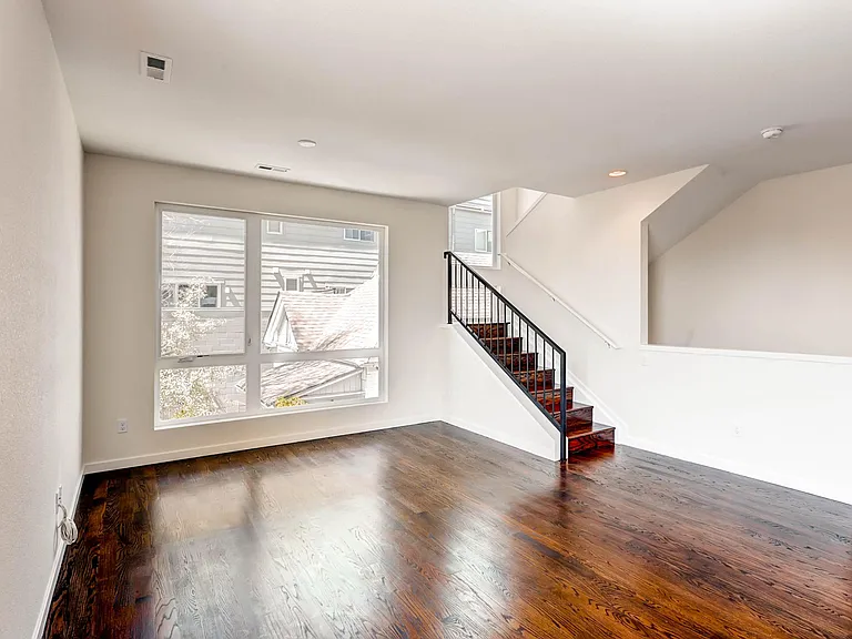 3415 Larimer St #101 — Photo 6