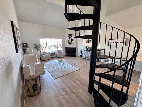 4th image of 104 W Rossi St #13