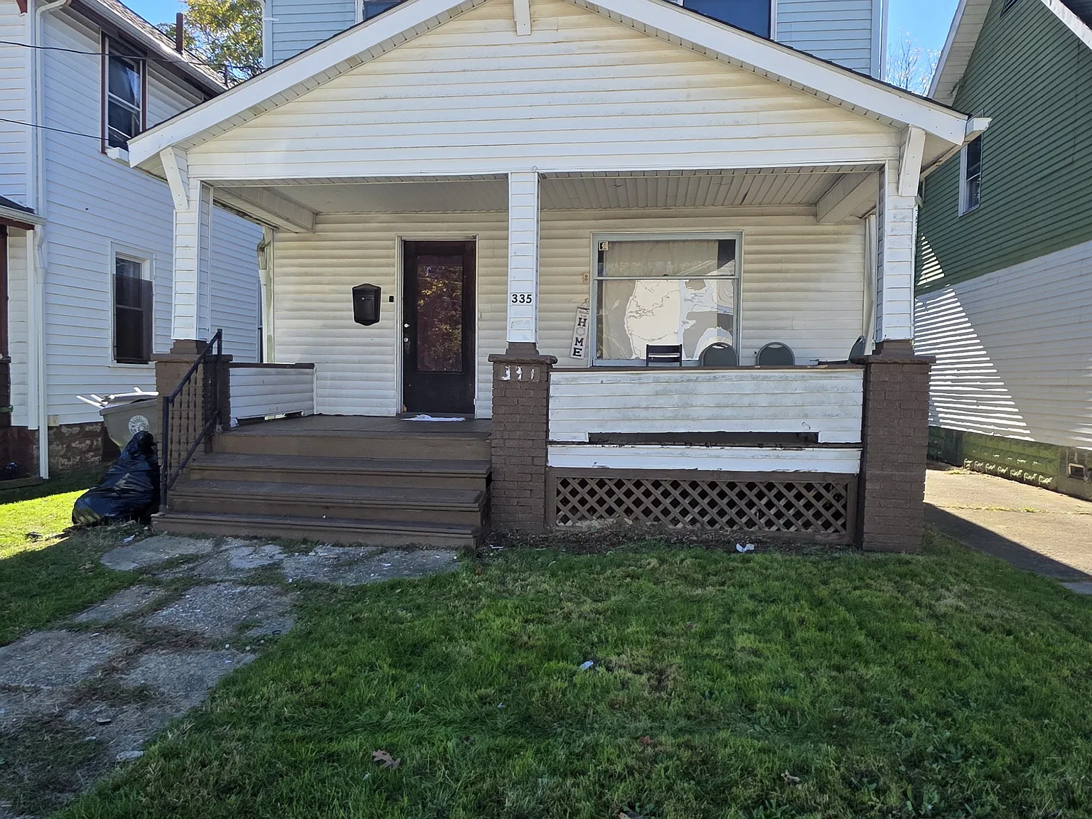 4 bed, 1364 sqft, $1,300 — Photo 1