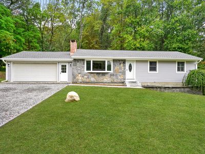 6 Patricia Lane, Newtown, CT, 06470