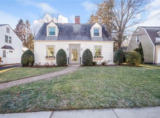 29 Thomson Rd, West Hartford, CT 06107