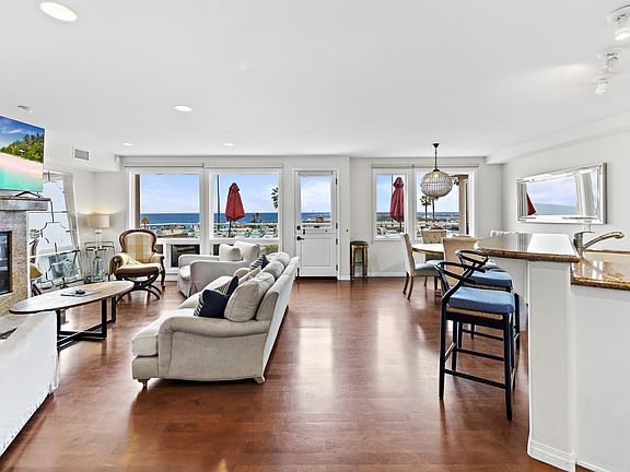 3rd image of 3036 Breakers Dr