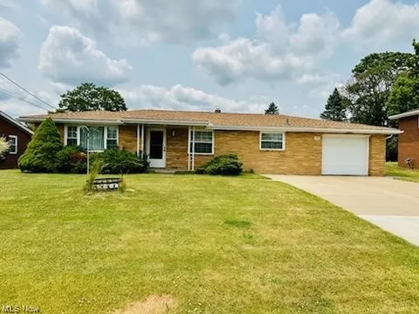 149 Grandview Dr, Wintersville, OH 43953