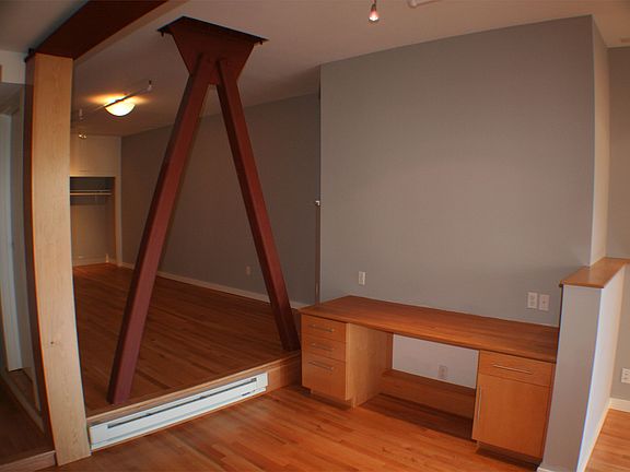 4th image of 1847B Hyde St