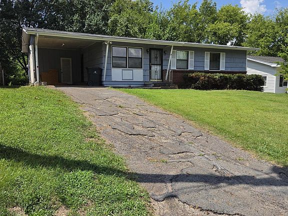 2nd image of 2246 W Gilbert Ln