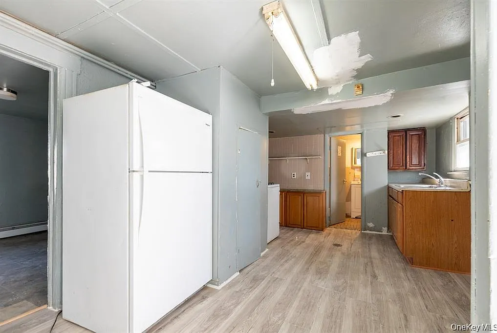 4 bed, 863 sqft, $3,000 — Photo 3