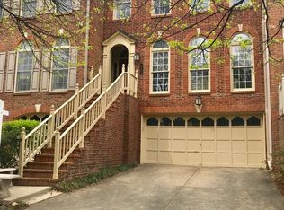 9902 Foxborough Cir, Rockville, MD 20850