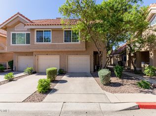 1633 E LAKESIDE Drive #27, Gilbert, AZ 85234