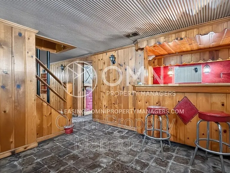 11529 Roxbury St — Photo 26