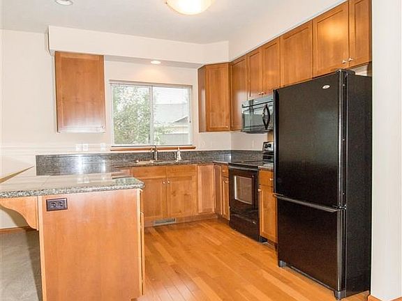 5th image of 376 Slough Creek Dr