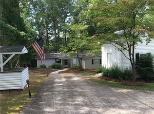 8475 Lynn Dr, Gainesville, GA