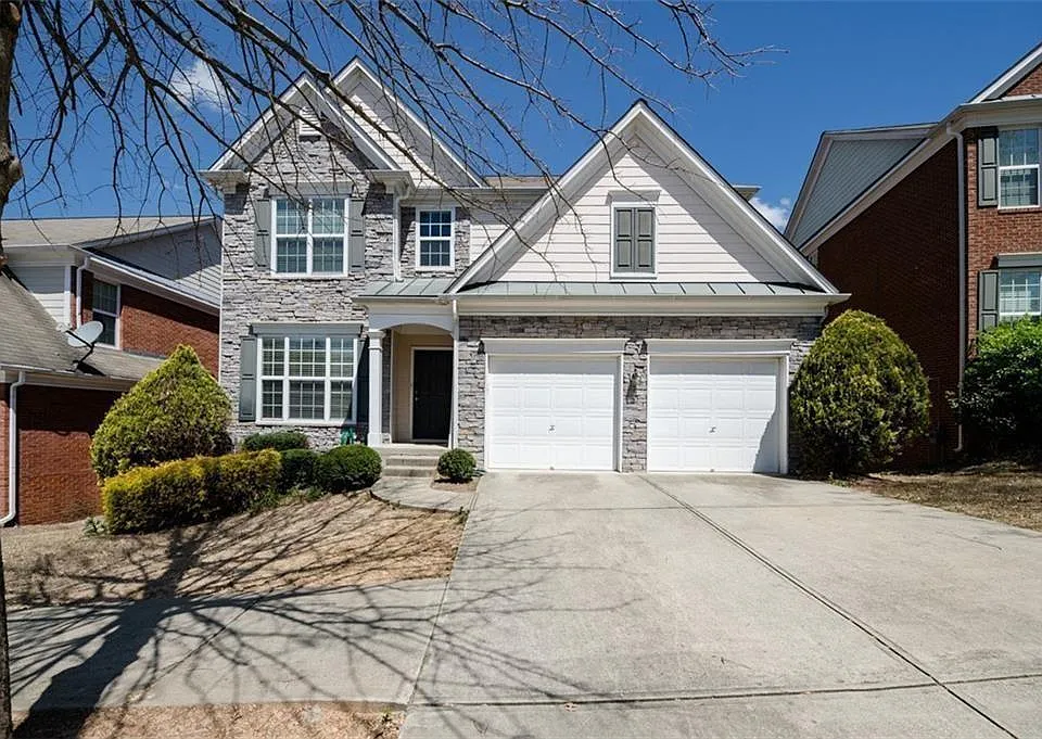 3363 Stoneham Dr