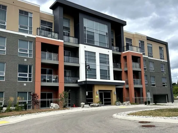 4040 Upper Middle Rd, Burlington, ON
